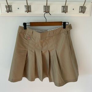 Dickies Elizavelle Skirt in Desert Sand